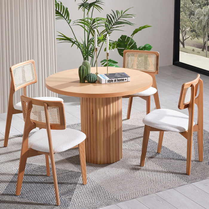 Arya Yuvarlak Ahşap Bohem Masa 110x110