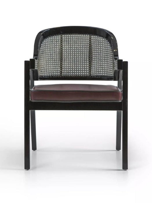 Eliza Hazeranlı Sandalye