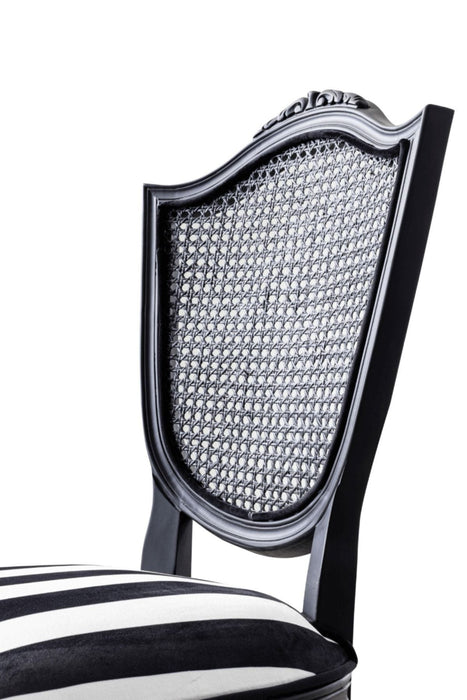 Kupa Ahşap Oymalı Sandalye