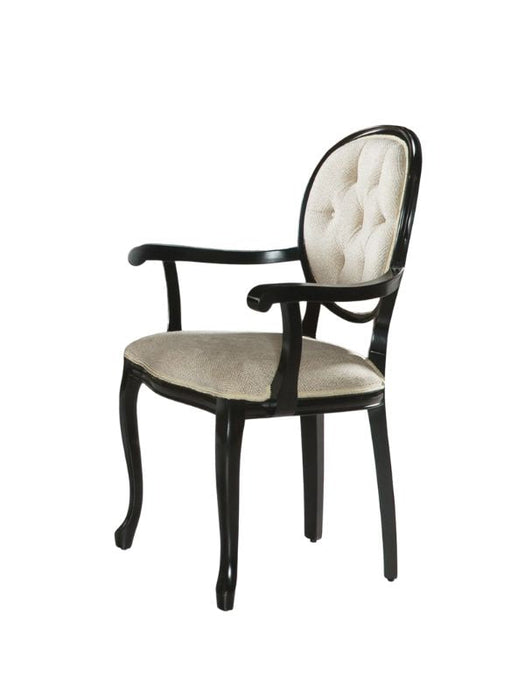 Madalyon Kolçaklı Kapitoneli Sandalye