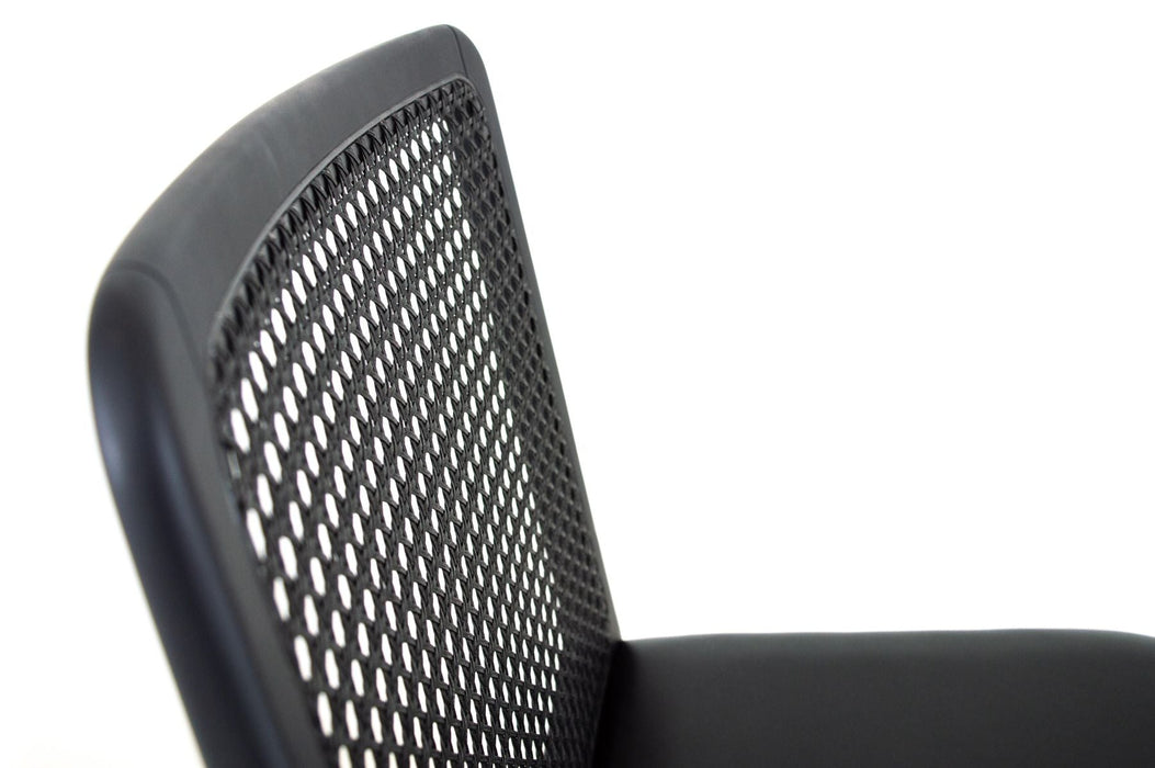 Martha Hazeranlı Ahşap Sandalye