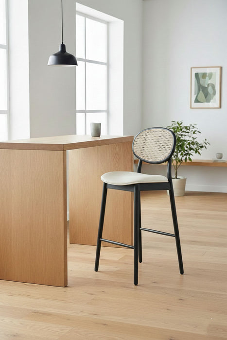 Oslo Hazeranlı Ahşap Bar Sandalyesi