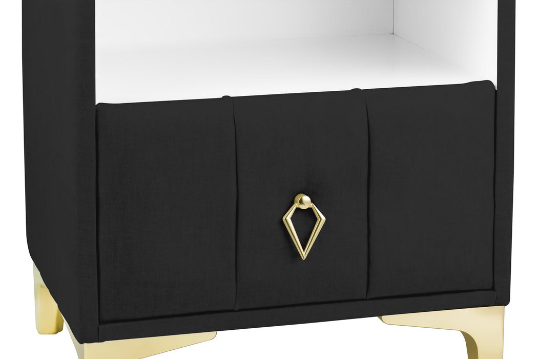 Singular Gold Komodin, Raflı