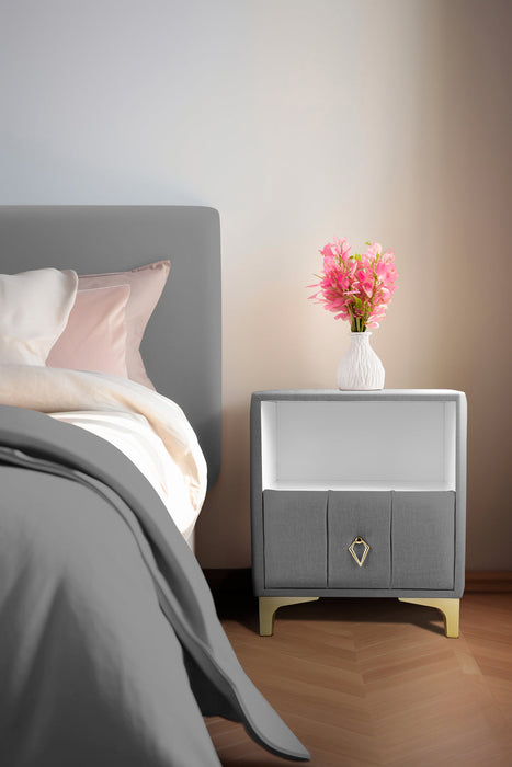 Singular Gold Komodin, Raflı