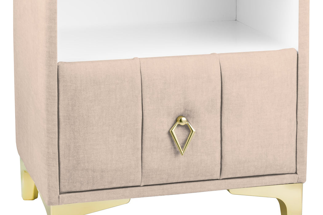 Singular Gold Komodin, Raflı