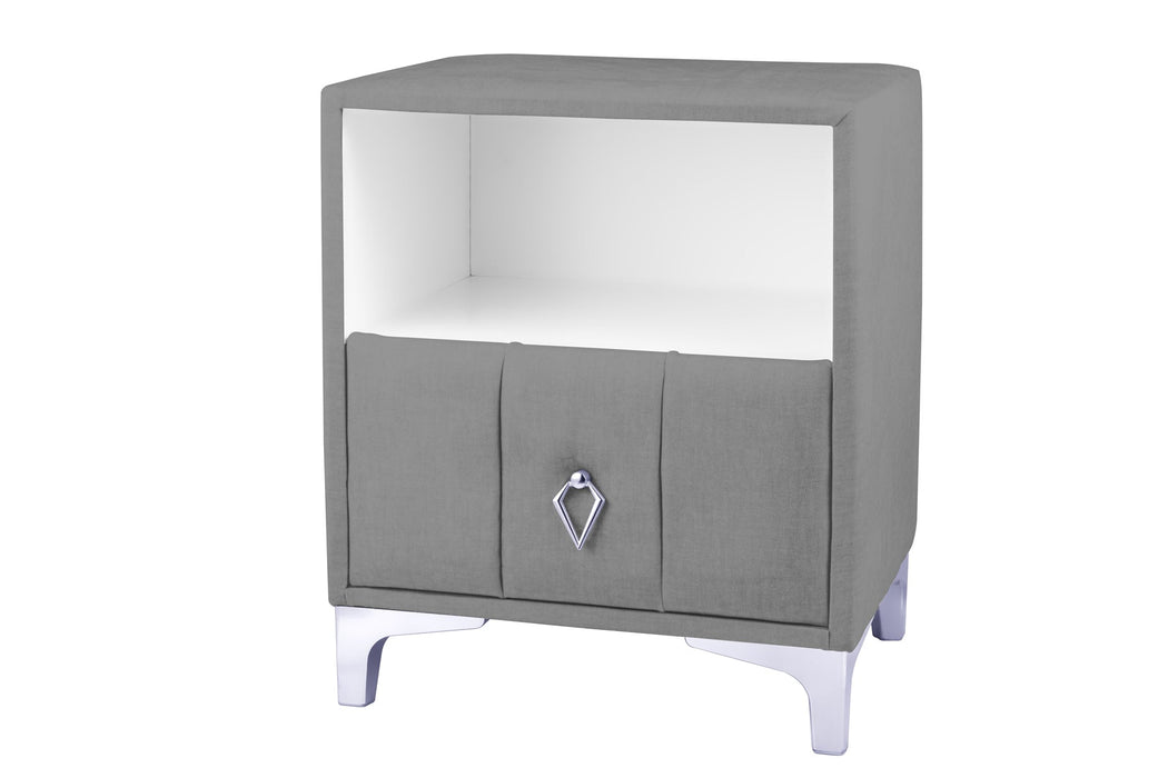 Singular Silver Komodin, Raflı