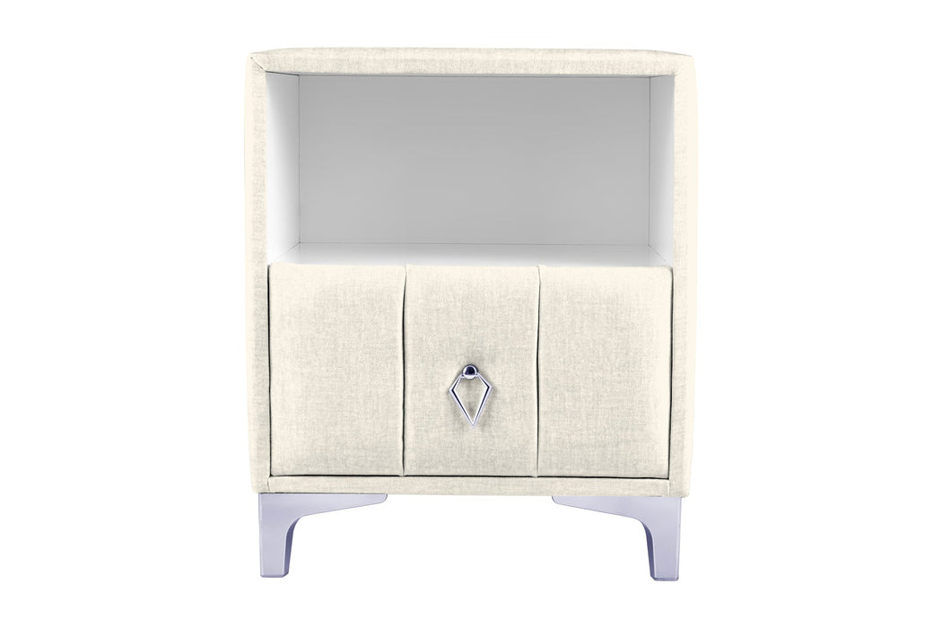 Singular Silver Komodin, Raflı