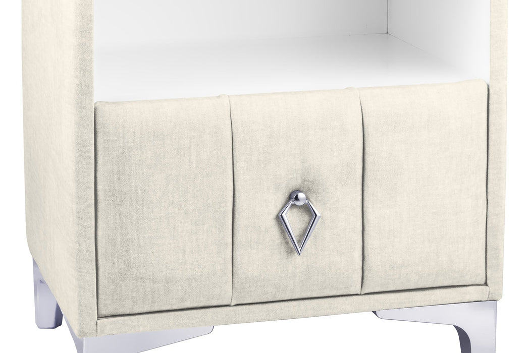 Singular Silver Komodin, Raflı